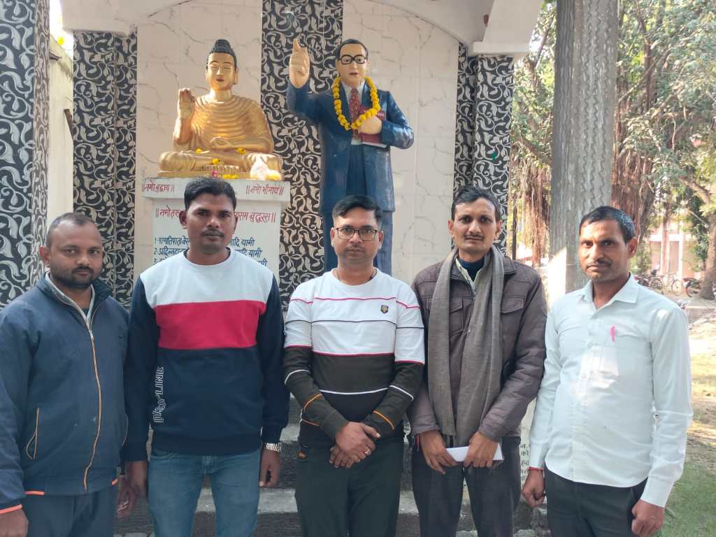 संविधान दिवस पर मैत्री बुद्ध विहार में आम्बेडकर महासभा की बैठक, बाबा साहब के योगदान को याद&nbsp;किया