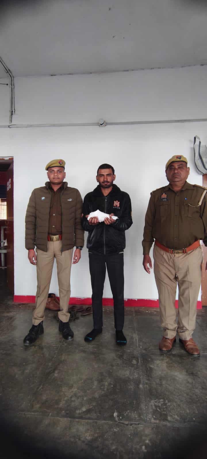 रात्रि चेकिंग के दौरान सिम्हारा चौराहे पर पकड़ा गया आरोपी, आज भेजा गया&nbsp;जेल