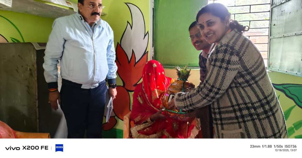 वित्त मंत्रालय की निदेशक भूमिका वर्मा ने आकांक्षात्मक विकास खंड रामपुरा का किया दौरा, विकास कार्यों की समीक्षा एवं&nbsp;निरीक्षण