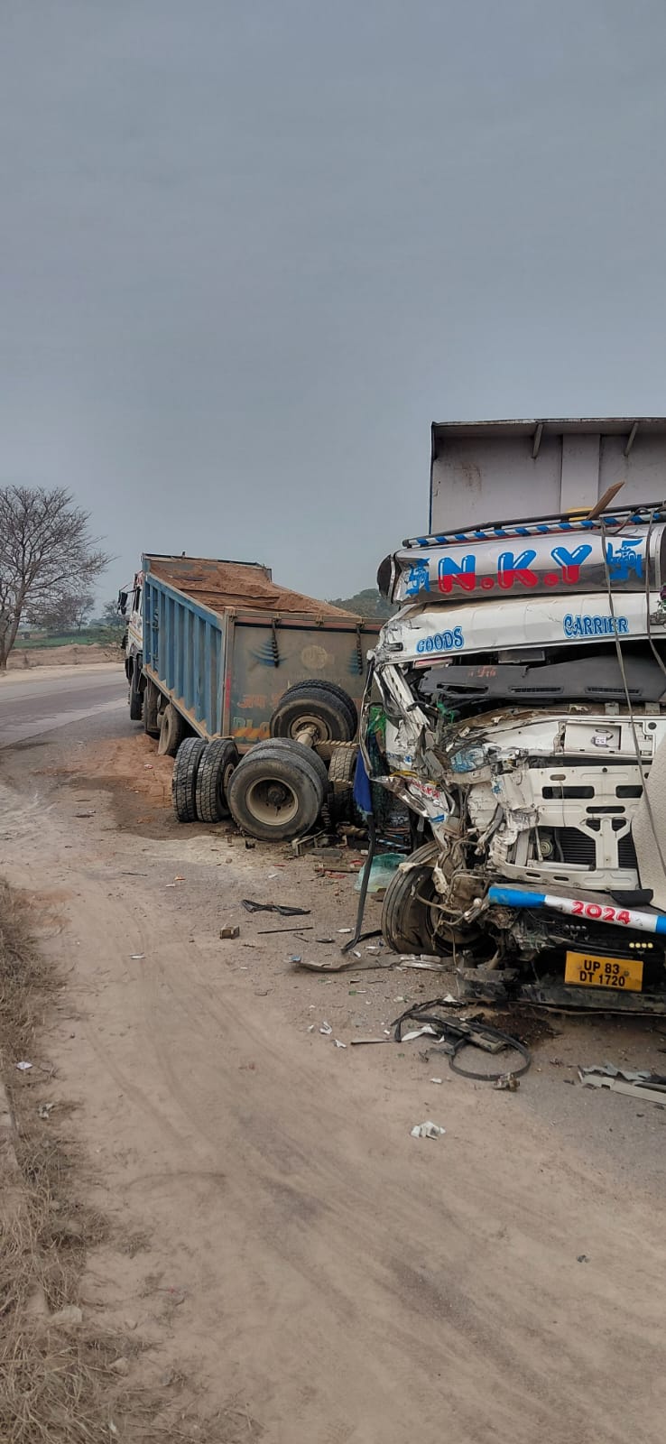 रफ्तार का कहर: डकोर में दो डंपरों की भीषण भिड़ंत, चालक की हालत नाजुक