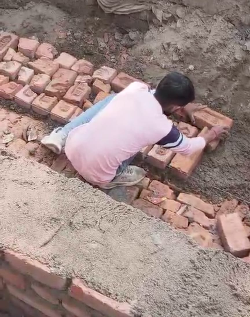 माधौगढ़ में नाला निर्माण में अनियमितताएं बरकरार, कार्रवाई के नाम पर केवल&nbsp;खानापूर्ति