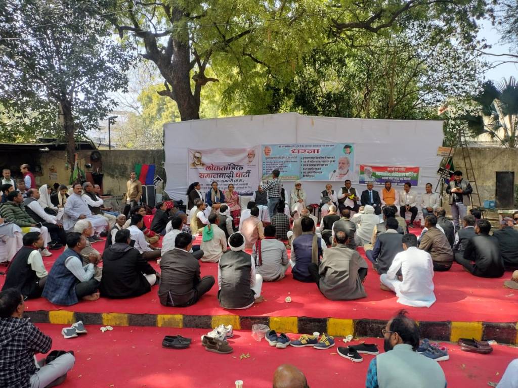 बुलेट ट्रेन को एक लाख करोड़ और बुंदेलखंड में रेलों को पांच फीसदी भी नहीं – रघु ठाकुर 