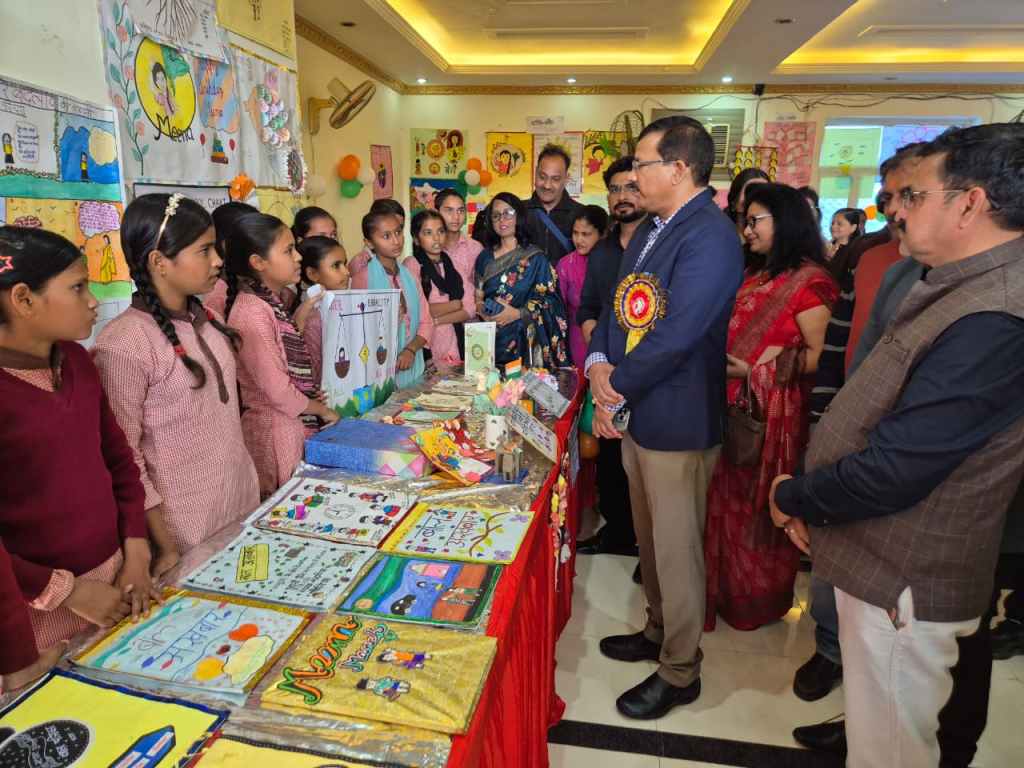 मीना मंच से आत्मविश्वास की उड़ान, ‘प्रगति स्वाभिमान और सफलता की ओर 2.0’ में बच्चों ने बिखेरी&nbsp;रचनात्मकता