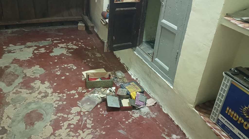 जालौन में चोरों का आतंक, सूने मकान को बनाया निशाना, लाखों की&nbsp;चोरी