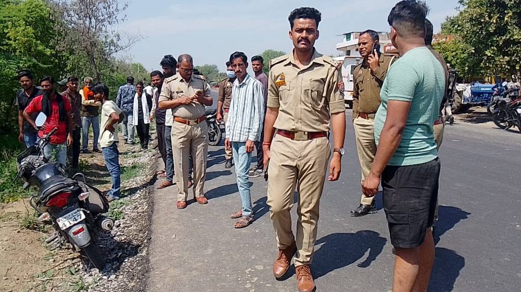 होटल के पास खेत में मिला अधेड़ का शव, जांच में जुटी&nbsp;पुलिस