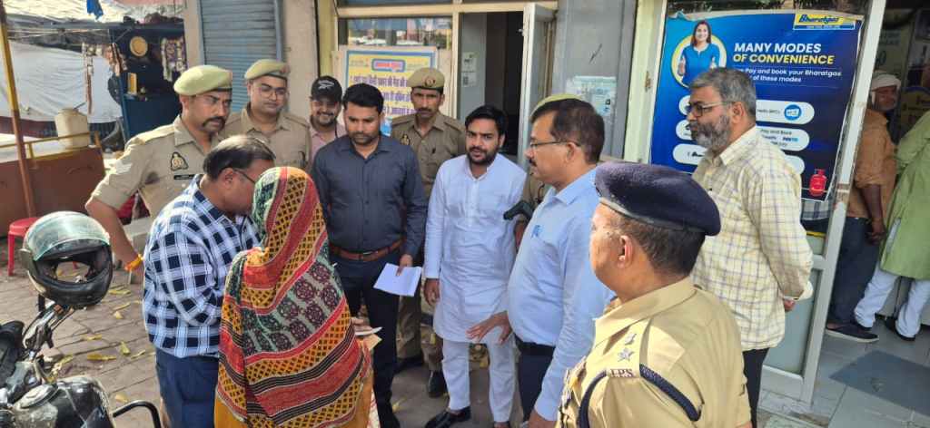 जनपद में एलपीजी गैस की पर्याप्त उपलब्धता, होम डिलीवरी से मिलेगी निर्बाध आपूर्ति:&nbsp;डीएम