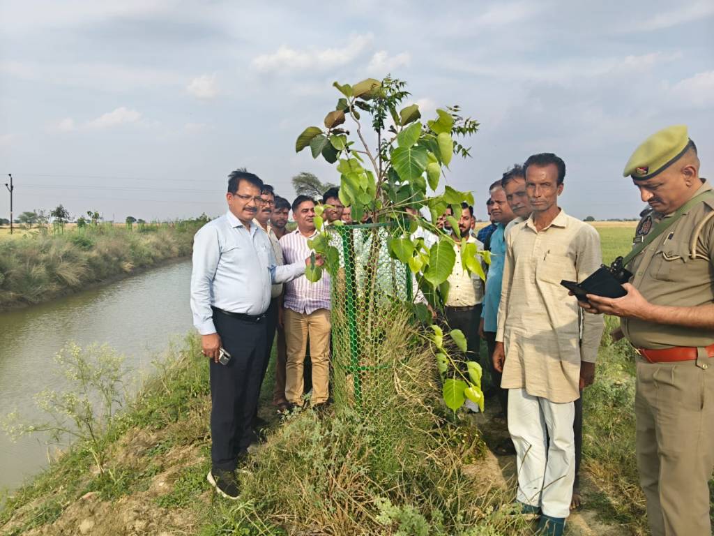 नून नदी पुल निर्माण में लापरवाही पर डीएम सख्त, जेई-एई पर कार्रवाई के निर्देश