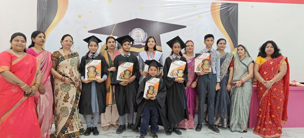 मेहनत का मिला मान: उरई के एल्ड्रिच पब्लिक स्कूल में शत-प्रतिशत परिणाम, मेधावियों ने बढ़ाया&nbsp;गौरव”