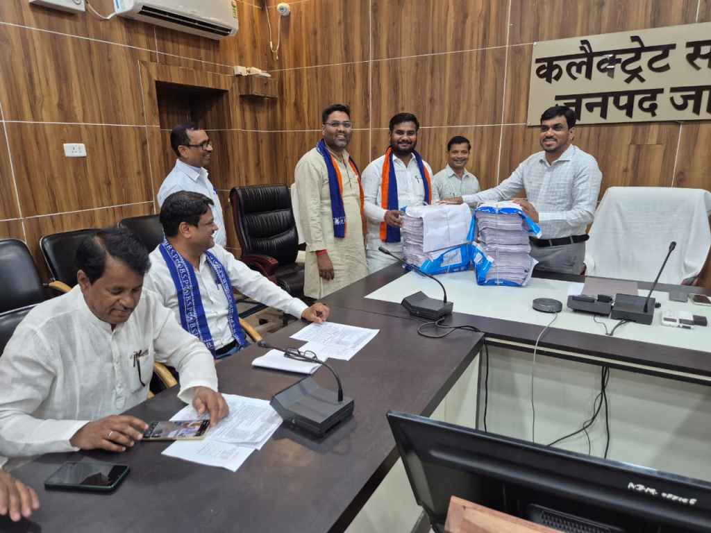 जालौन में अंतिम मतदाता सूची प्रकाशित, 11.31 लाख से अधिक मतदाता दर्ज