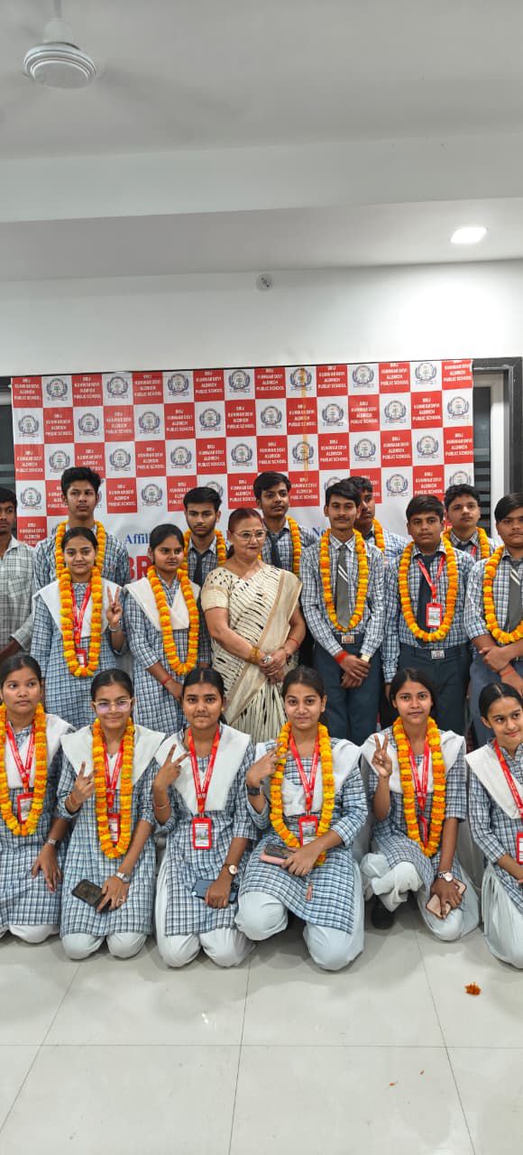 दसवीं के परीक्षा परिणाम में श्रेष्ठ स्वर्णकार  ने 98.8 %अंक प्राप्त कर साबित की एल्ड्रिच की गुणवत्ता 