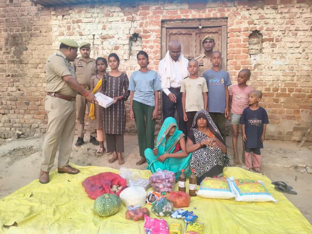 दो चिताओं के बाद बची खामोशी… और फिर सहारा बनकर पहुंची&nbsp;पुलिस