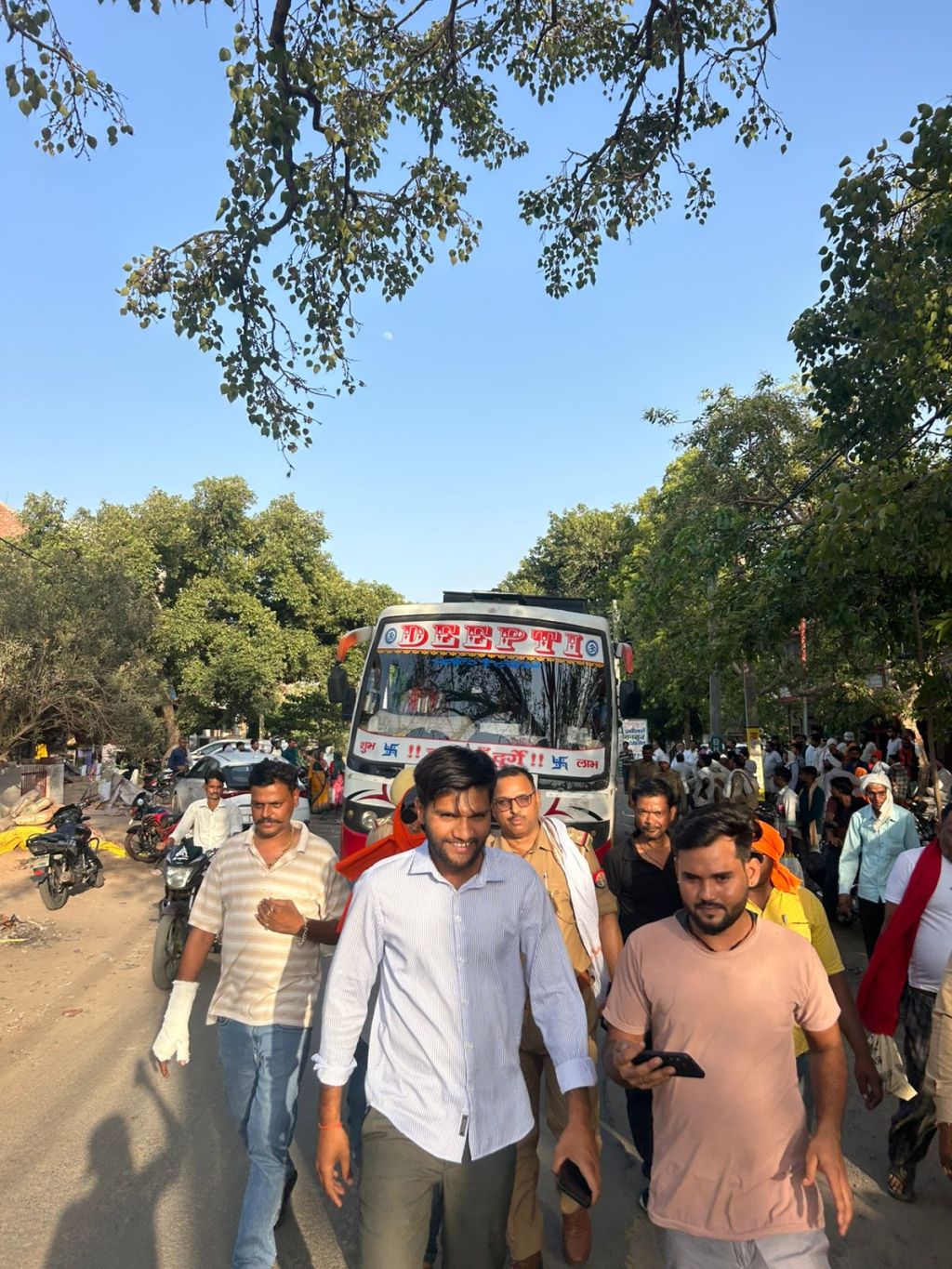 पहली नजर में धर्मांतरण के प्रयास का मामला , विहिप नेता की तहरीर पर तीन के खिलाफ&nbsp;मुकदमा