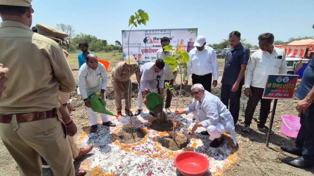 सुदामा दीक्षित ने मनोज पांडेय के स्वागत में दिखाई अपनी वापसी, जालौन में अनोखा और भव्य&nbsp;आयोजन