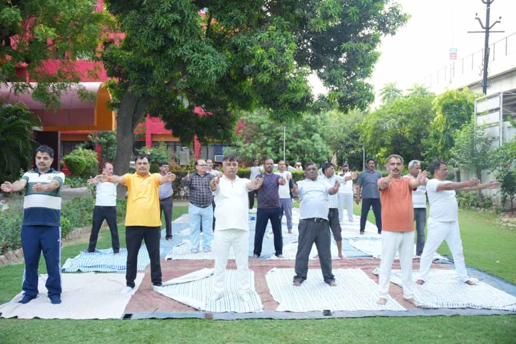 अंतर्राष्ट्रीय योग दिवस पर आईसीसीएमआरटी एवं अनुरागिनी संस्था ने आयोजित किया योग&nbsp;कार्यक्रम