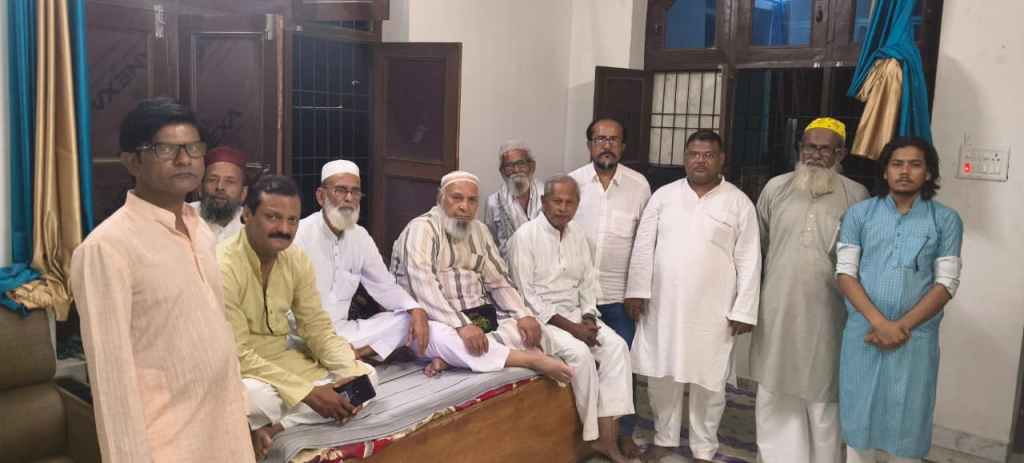 शहादत-ए-हुसैन की याद में नातिया मुशायरा, शायरों ने पेश किए सलाम और&nbsp;मनकबत