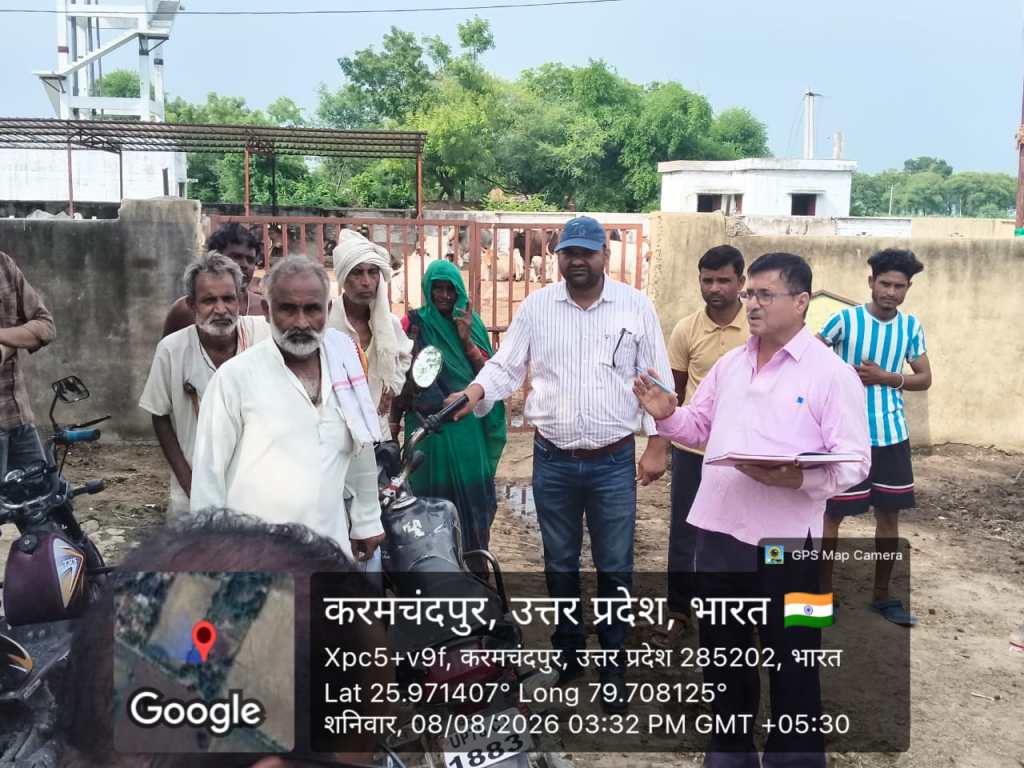 गौशाला में जलभराव पर भड़के मुख्य पशुचिकित्सा अधिकारी