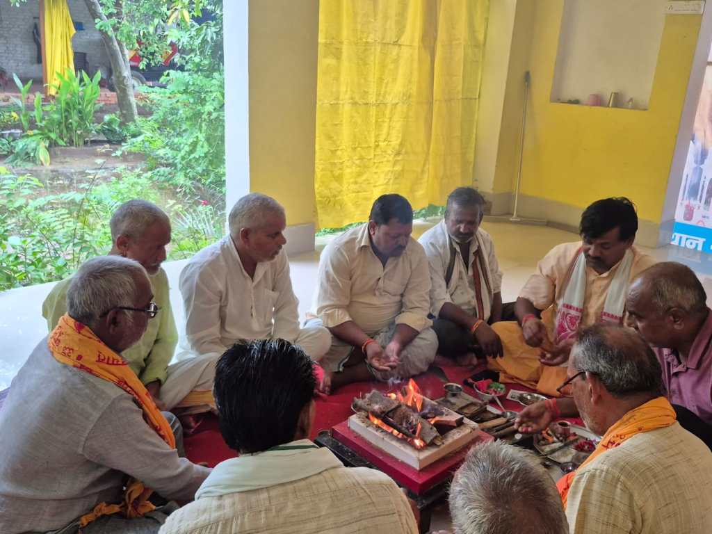 गायत्री प्रज्ञा पीठ मुसमरिया में श्रावणी उपाकर्म एवं दशविधि स्नान संपन्न
