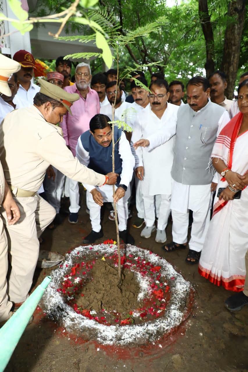 अमर शहीद धर्मपाल सिंह लोधी की स्मृति में पार्क एवं स्मारक का भूमि पूजन