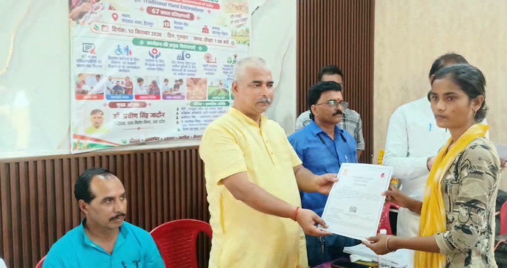 समर्थ योजना से ग्रामीण महिलाओं को मिला हुनर, आत्मनिर्भरता की ओर बढ़े&nbsp;कदम