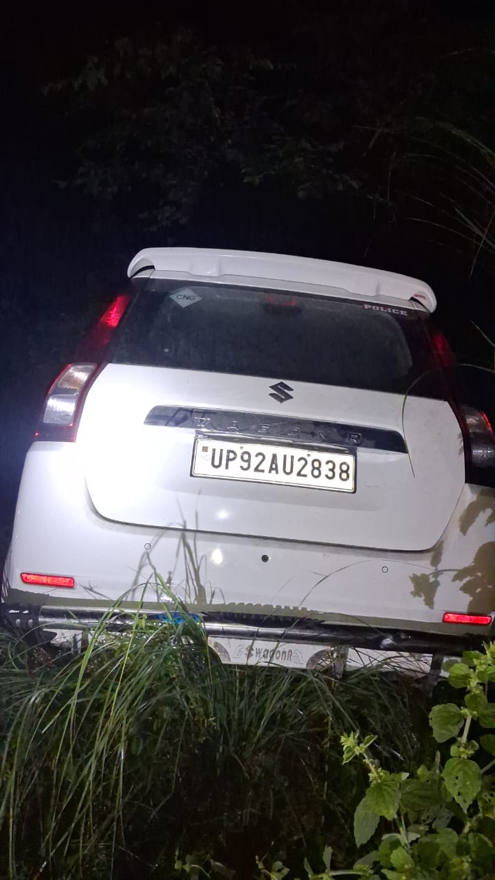 महूटा पुलिया पर वैगनआर ने बाइक सवार को मारी टक्कर, कई&nbsp;घायल