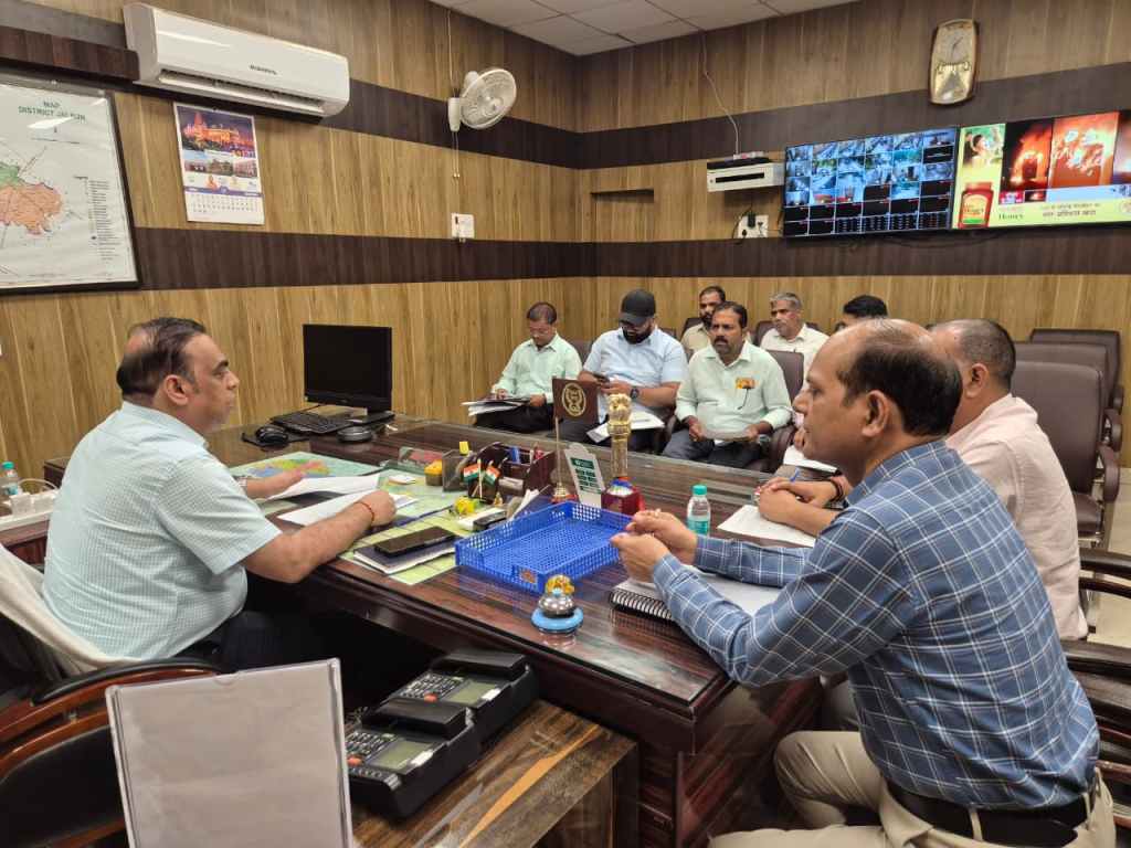 निर्वाचन में मीडिया निगरानी को लेकर एमसीएमसी सक्रिय, राजनीतिक विज्ञापनों के पूर्व प्रमाणीकरण पर&nbsp;जोर