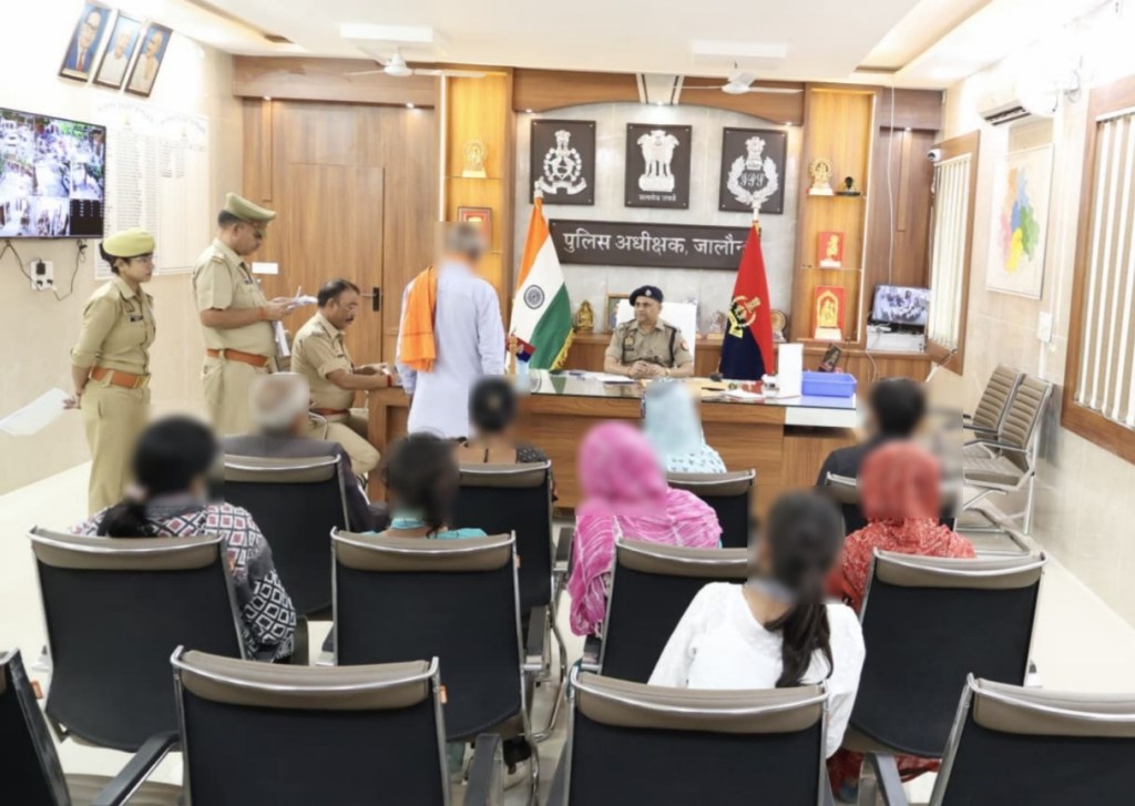 पुलिस अधीक्षक ने सुनीं जनता की समस्याएं, शिकायतों के गुणवत्तापूर्ण व समयबद्ध निस्तारण के दिए कड़े निर्देश